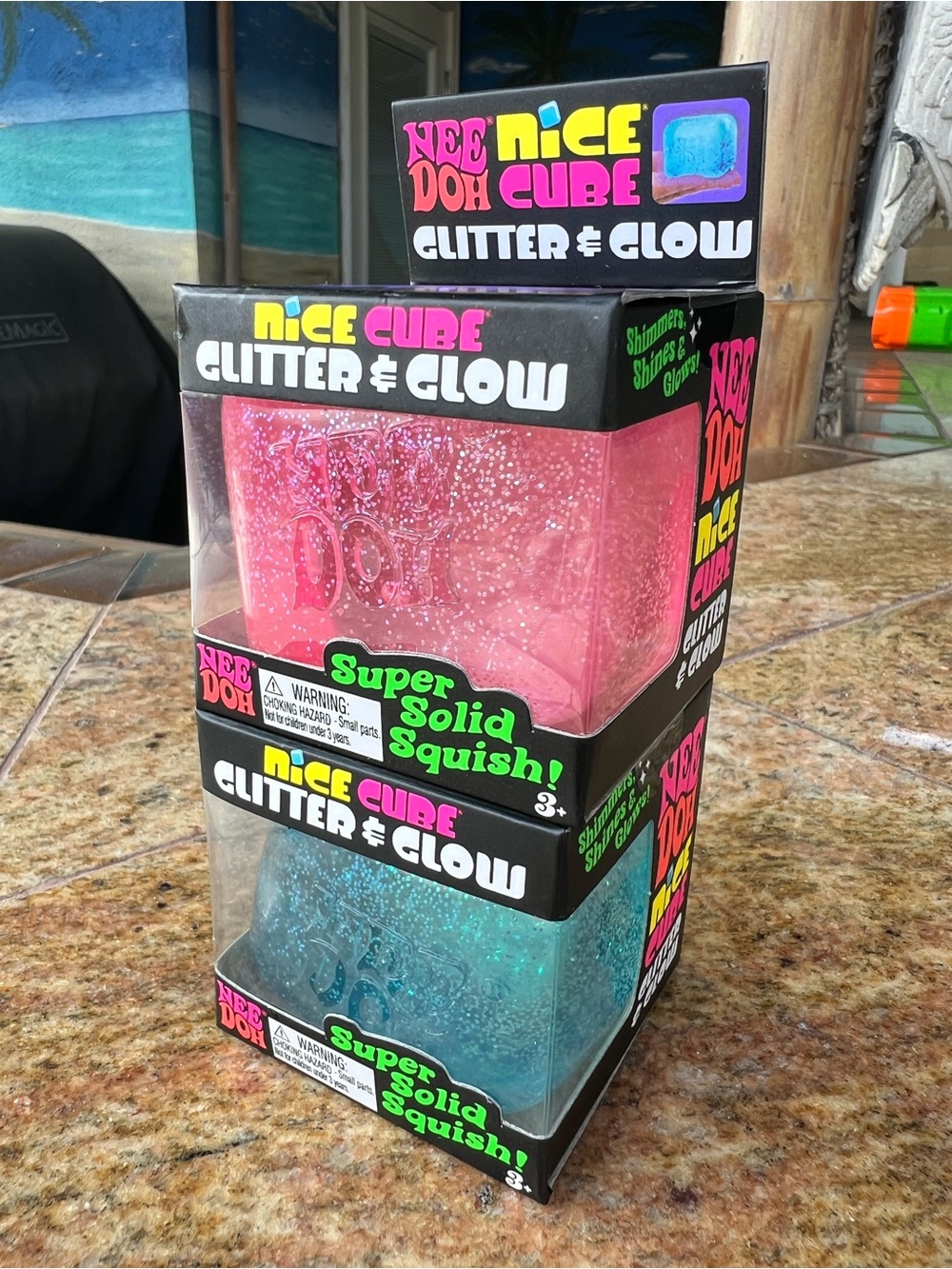 Needoh Glitter & Glow Cube set